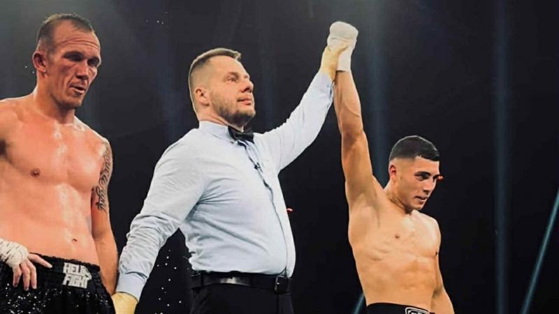 A HELL Boxing Kings rendezvényen a hétvégén Budapest szívében két fehérvári bokszoló lépett ringbe, izgalmas összecsapások sorát ígérve a nézőknek.