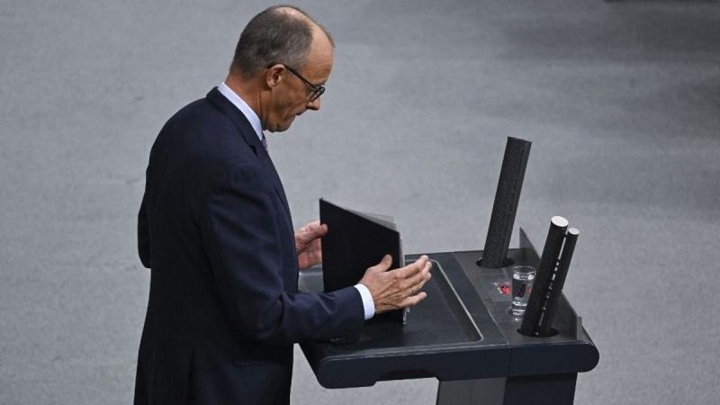 Botrány robbant ki a Bundestag falai között: a német politikai élet színpadán Magyarország került a figyelem középpontjába, ami heves vitákat generált.