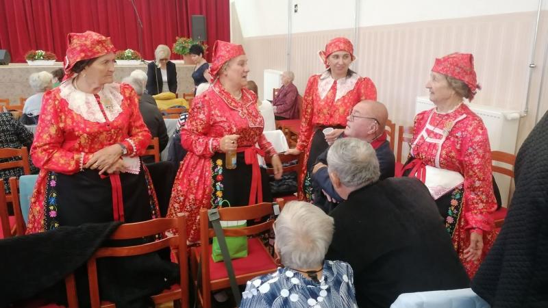 A 30 éve nyugdíjba vonultak ünneplésére gyűltek össze a verpeléti bölcsőjük közelében, hogy felidézzék az emlékeket és megosszanak egymással történeteiket.