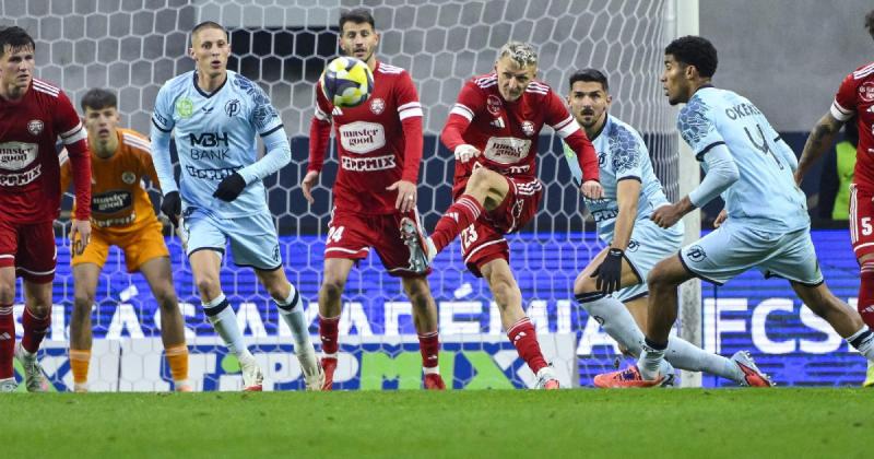 A Puskás Akadémia válogatott támadója brillírozott a Kisvárda ellen, két gyönyörű góljával biztosítva csapata győzelmét és eldöntve ezzel a mérkőzést.