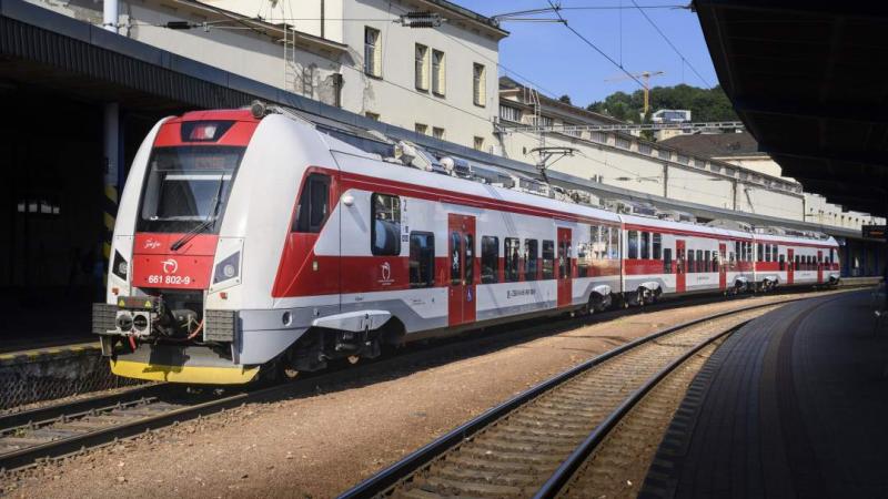 December közepétől kétóránként közlekednek a vonatok Pozsony és Nyitra között. | ma7.sk