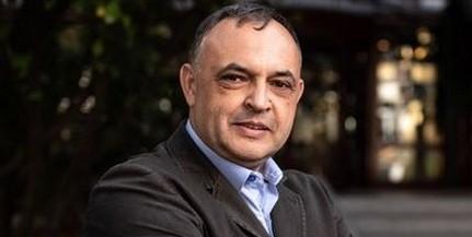 Jakubinyi László idén elnyerte a Jó ember-díjat, kiemelkedő teljesítményével és emberi értékeivel elnyerve a közösség elismerését.
