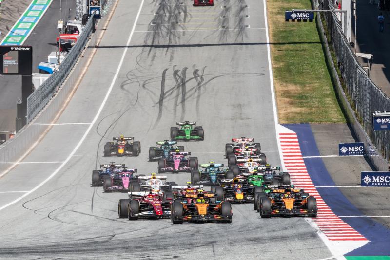 F1 Kibeszélő light: A McLaren ünnepli a sikert, míg Verstappen már a világbajnoki cím felé intget! -- Totalcar