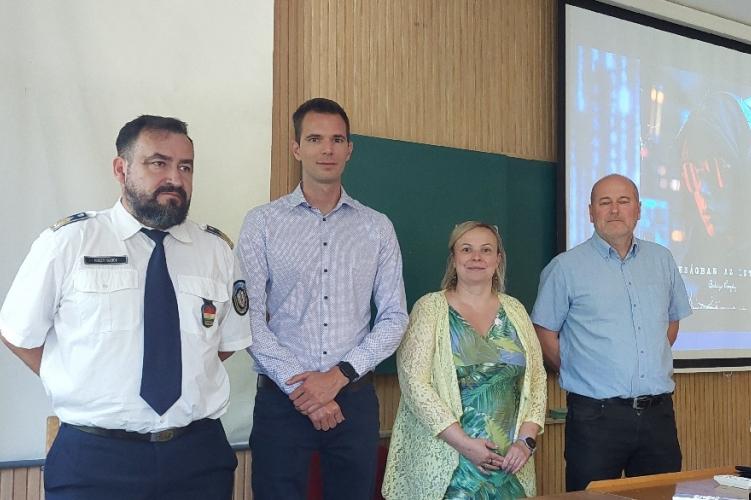 Kiberbiztonsági és Társadalmi Együttműködési Konferencia

A digitális világ folyamatosan fejlődik, és e fejlődés új kihívásokat hoz magával. Ezért elengedhetetlen, hogy szakemberek, kutatók és a társadalom különböző szegmensei közösen találjanak megoldáso