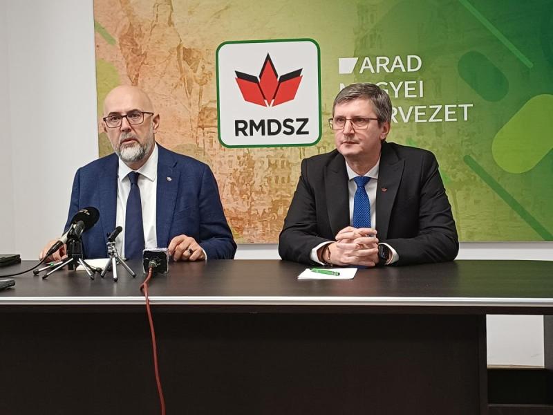 Kelemen Hunor hangsúlyozta, hogy a megszorítások ellenére az állami kiadások nemhogy csökkentek volna, hanem éppen ellenkezőleg, növekedtek. | Krónika