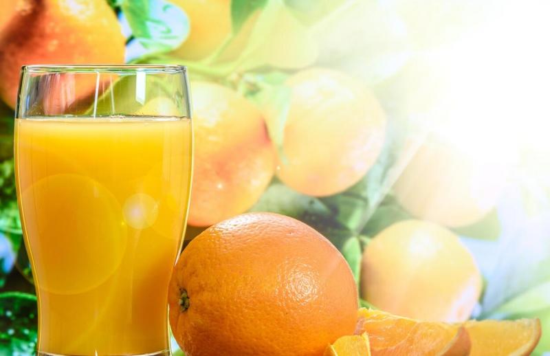 Az egészséges életmód kulcsa: Miért elengedhetetlen a C-vitamin? - pecsma.hu

A C-vitamin, más néven aszkorbinsav, nem csupán egy egyszerű vitamin; ez a tápanyag számos fontos funkcióval bír, amelyek alapvetően hozzájárulnak egészségünk megőrzéséhez. Az i