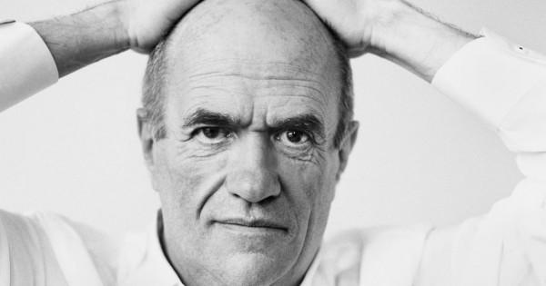 A beszélgetés nem alakult kedvezően, amikor Colm Tóibín Krasznahorkait kérdezte az istenhitről – Könyves Magazin.