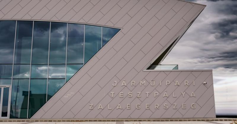 Létrejött a ZalaZONE Alapítvány, amelynek célja a járműipari tesztpálya üzemeltetése és fejlesztése.