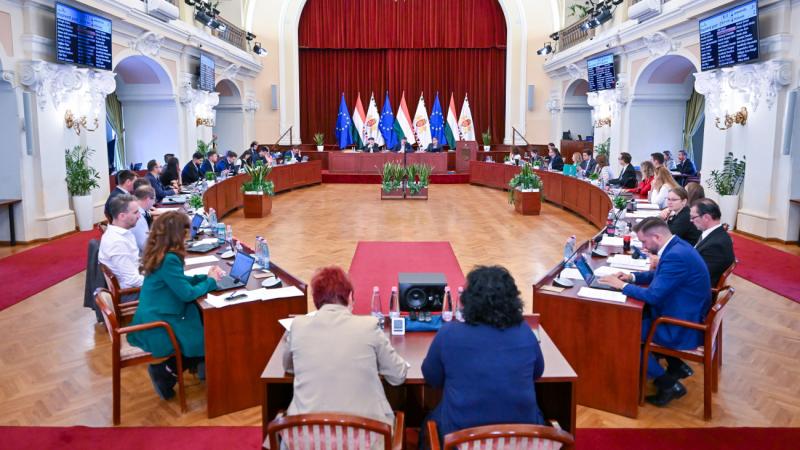 A kormányhivatal határozott üzenetet küldött a Fővárosi Önkormányzatnak, amelyben 30 napos határidőt szabott meg.