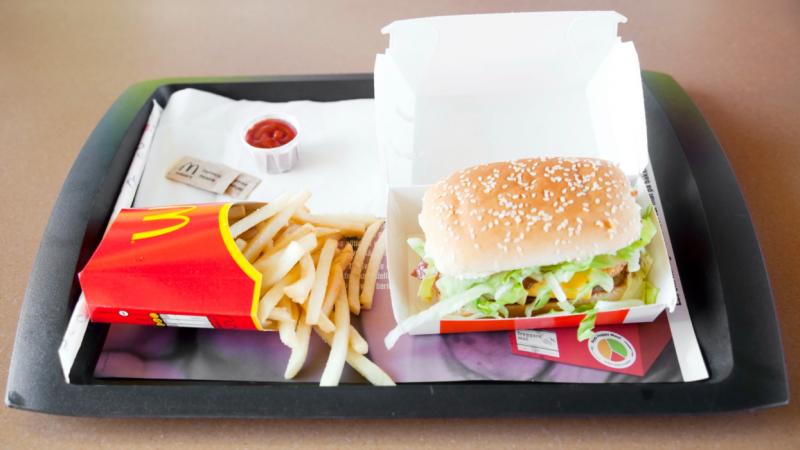 Ez igazán meglepő: a Mekiben vásárolt menü ára már elegendő lenne egy ünnepi vacsorára is - ez aztán a gyorséttermi fényűzés! - Pénzcentrum